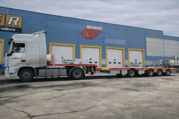 Перевозка негабаритных и тяжеловесных грузов из Красноярска